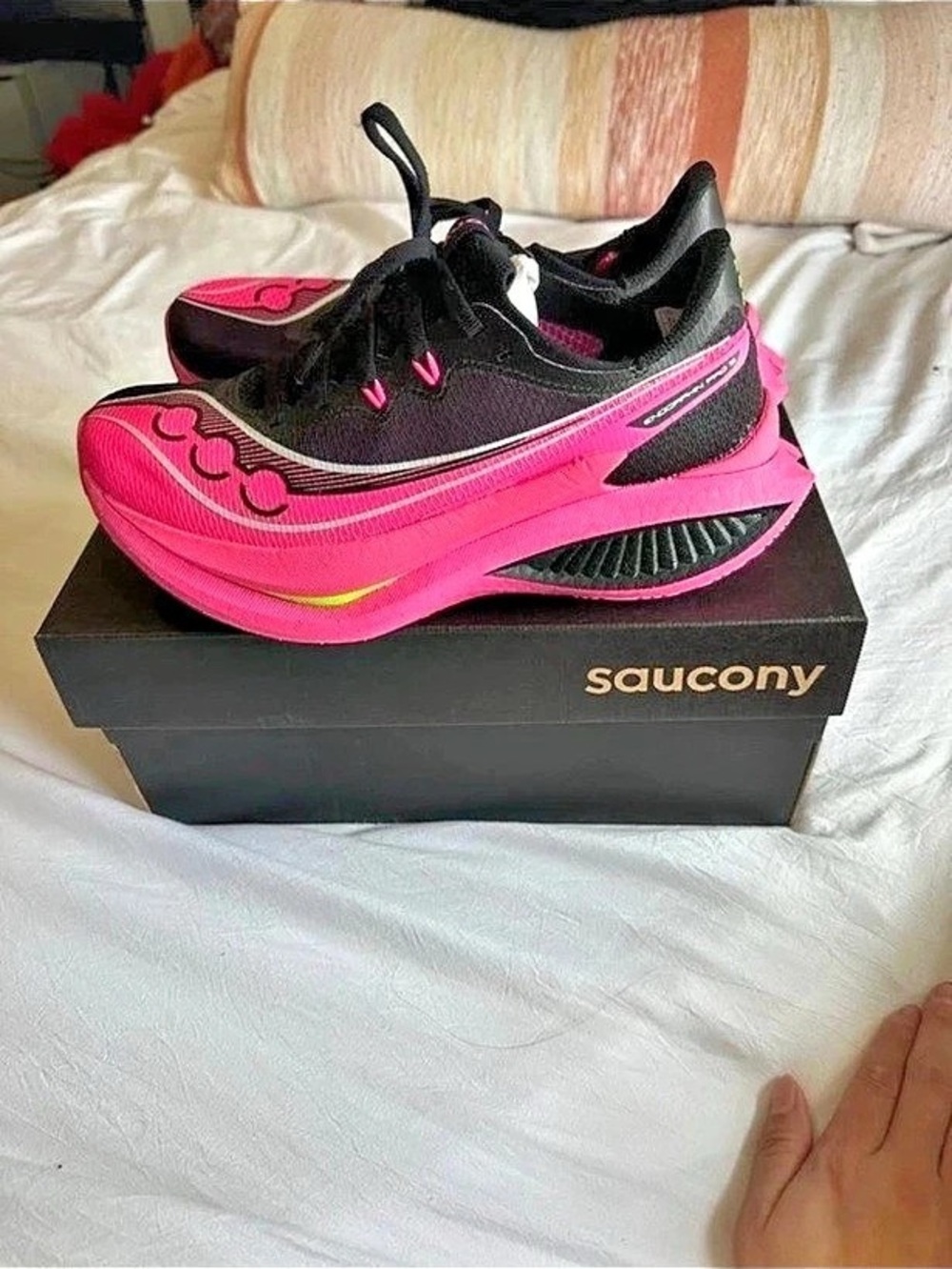 Saucony Endorphin Pro 5 
Women's Athletic Shoes Pink & Black US 8.5